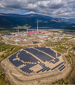 Photo: Aurubis: View from above over the solar park in Pirdop
