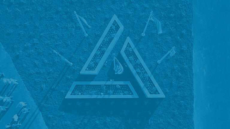 Photo: Aurubis: Blue area, the Aurubis logo can be seen in the background